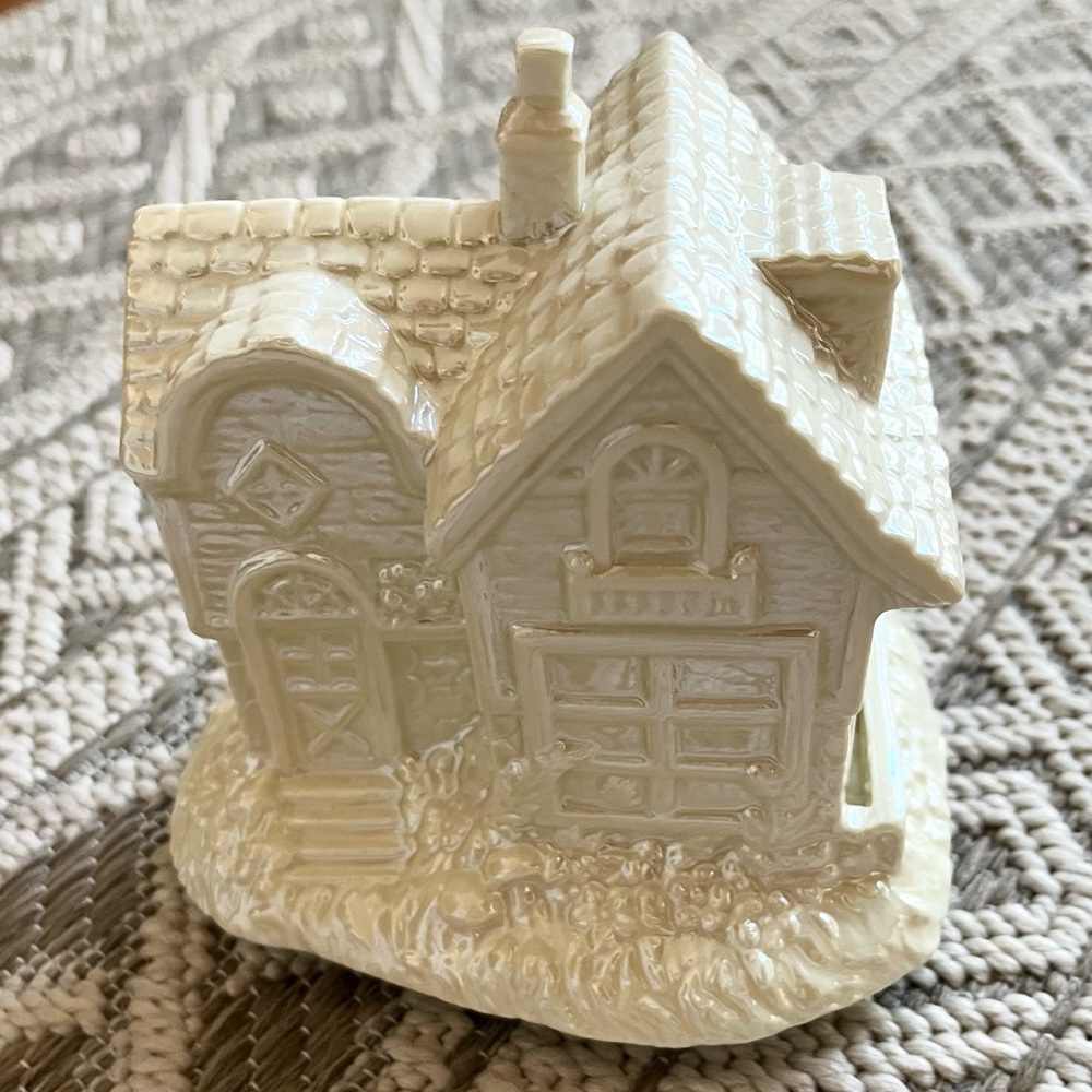 Vintage Sankyo Collectible Music Box